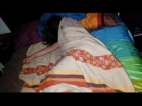 ❤️ ස්ටේප්සන් තම තරුණ සුළු මව නිදා සිටියදී ඇයට බැණ වදියි. ️ ගුද වීඩියෝව si.courseclass.ru